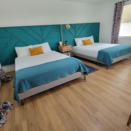 Mayo Cindy'S Motel & Rv Park מראה חיצוני תמונה