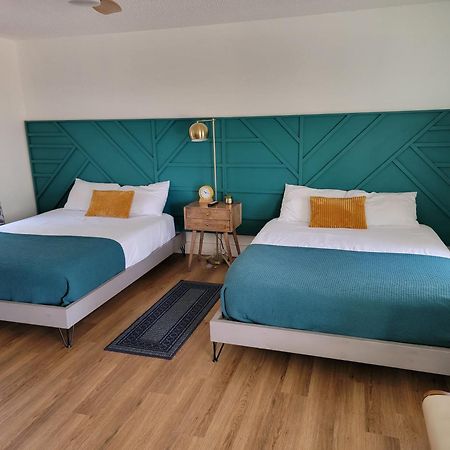 Mayo Cindy'S Motel & Rv Park מראה חיצוני תמונה