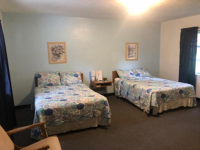 Mayo Cindy'S Motel & Rv Park מראה חיצוני תמונה