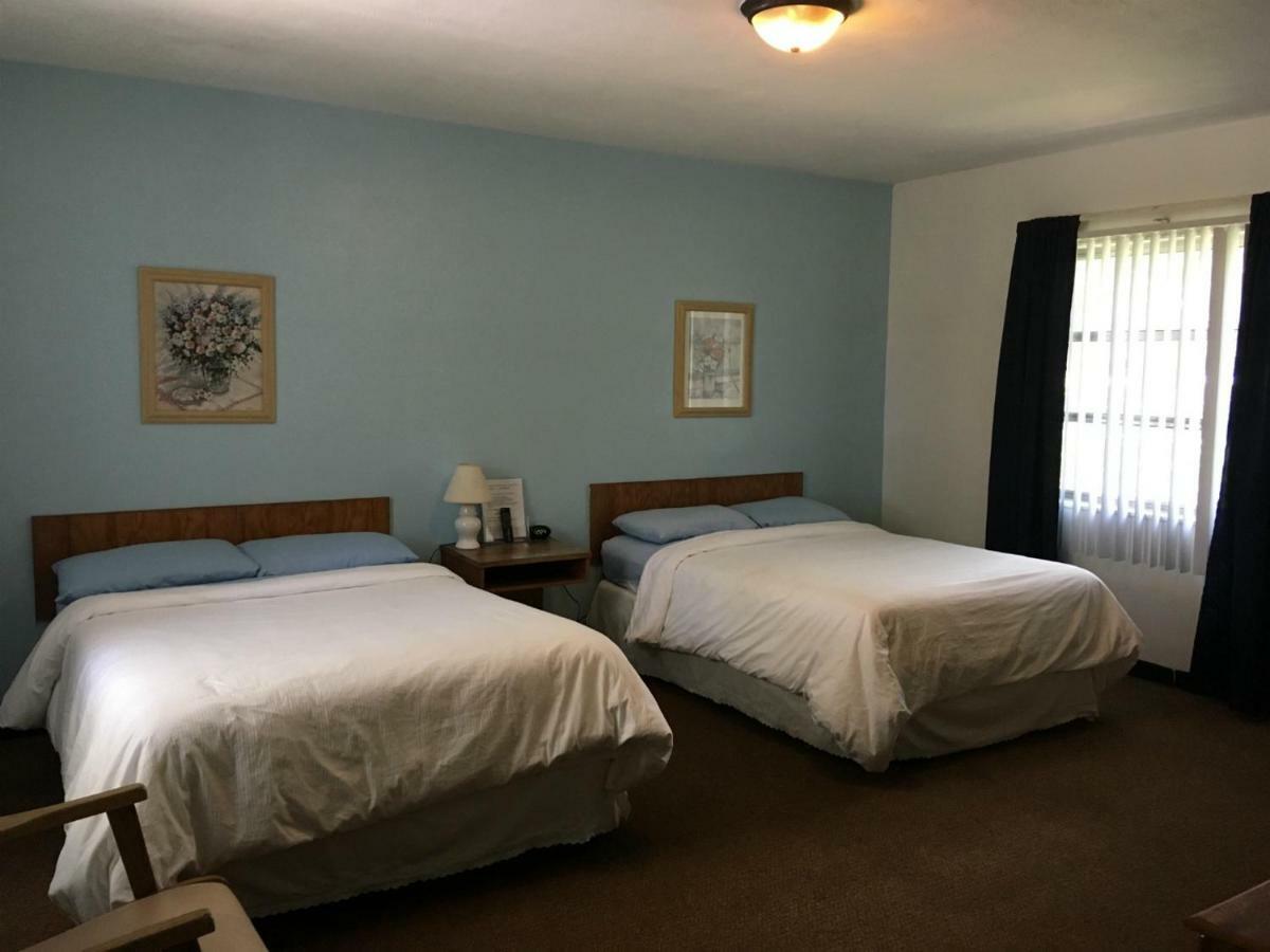 Mayo Cindy'S Motel & Rv Park מראה חיצוני תמונה